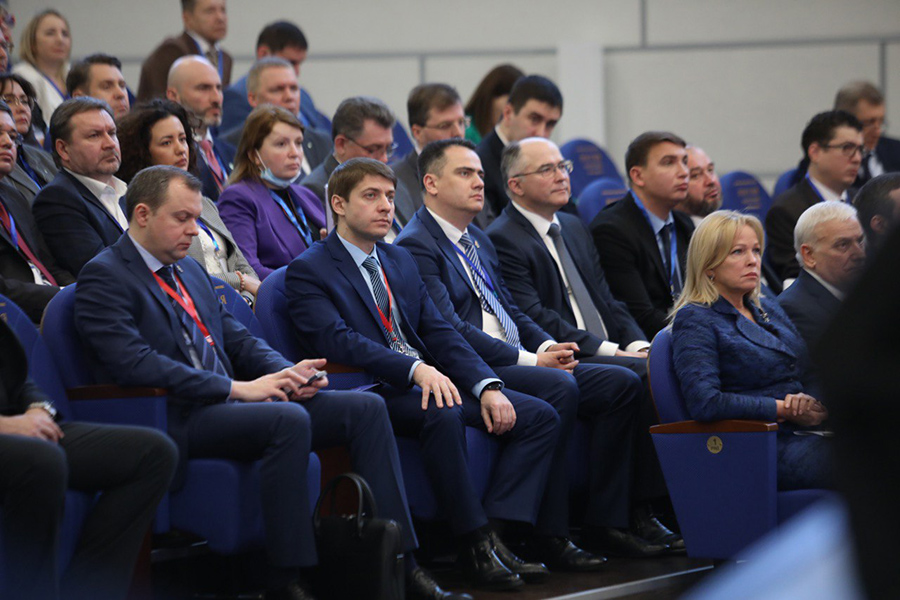 mery-po-povysheniyu-ustojchivosti-ehkonomiki-v-usloviyah-sankcij-obsudili-na-severnom-kavkaze-ncfu-ru-02