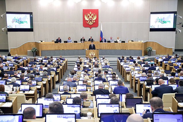 Министр науки и высшего образования в ходе «правительственного часа» рассказал депутатам о реализации национального проекта «Наука» 