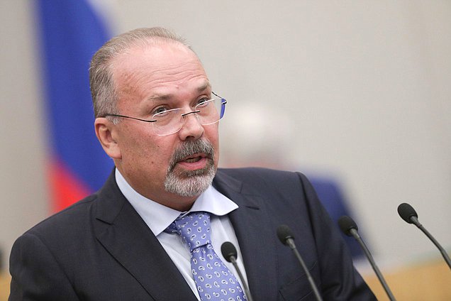 Министр науки и высшего образования в ходе «правительственного часа» рассказал депутатам о реализации национального проекта «Наука» 