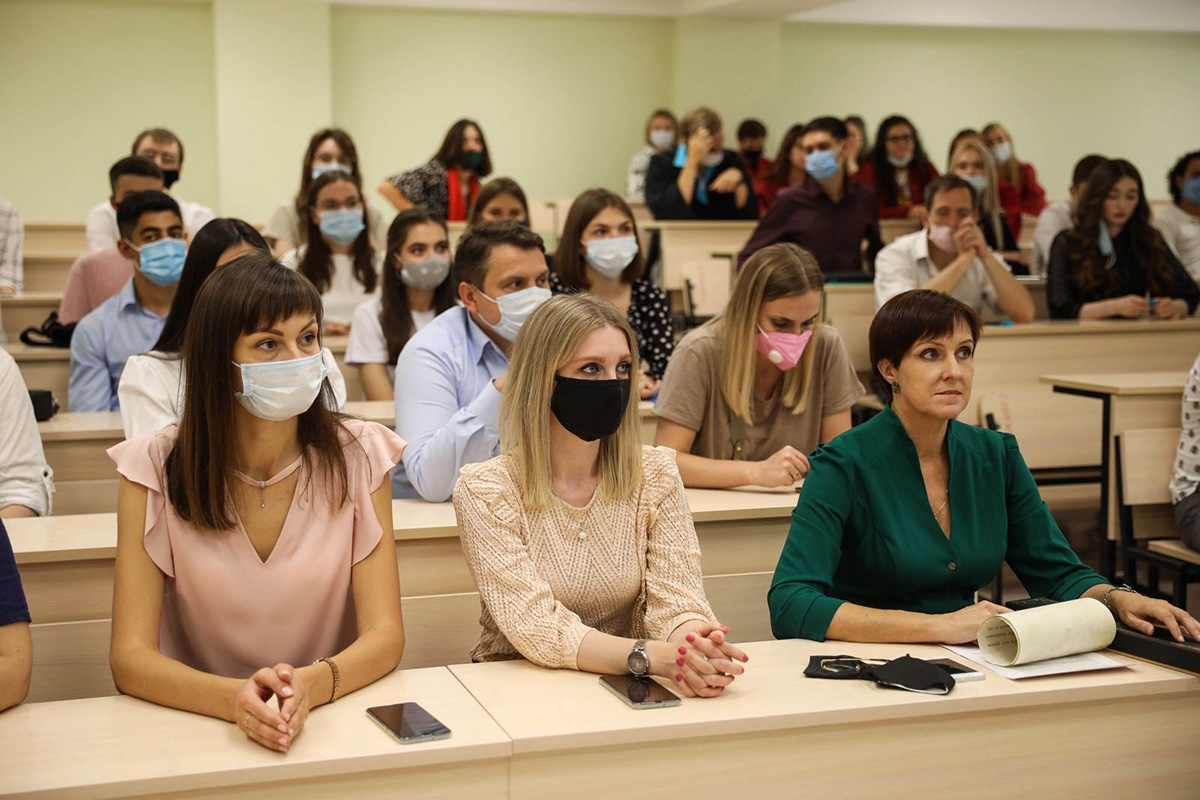 studenty-skfu-zashchitili-vypusknye-kvalifikacionnye-raboty-ncfu-ru-01