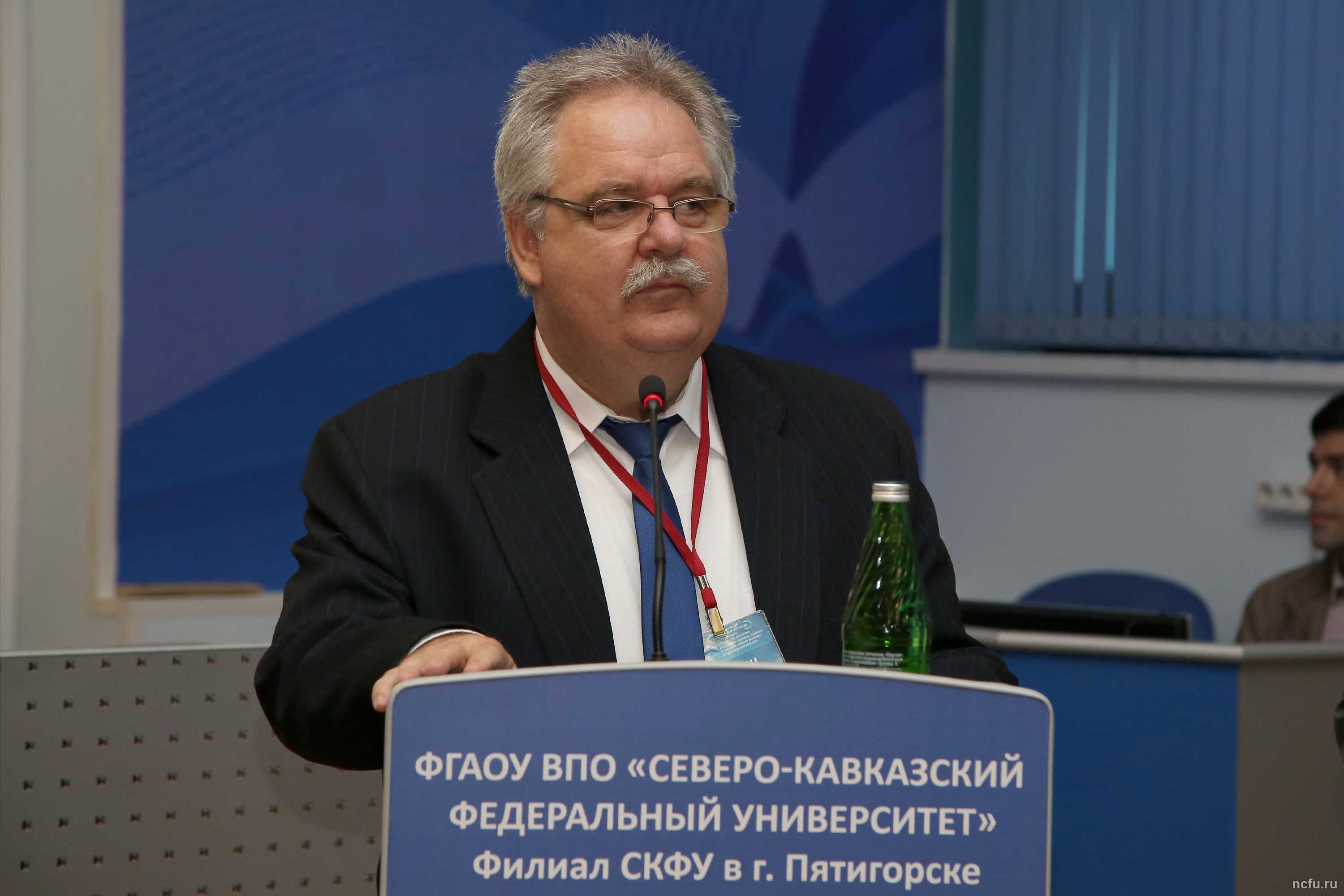 Стратегию развития индустрии сервиса, туризма и дизайна обсудили в СКФУ