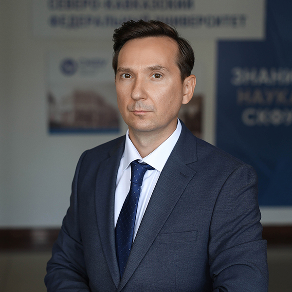 Фадеев Владимир Александрович - руководство СКФУ
