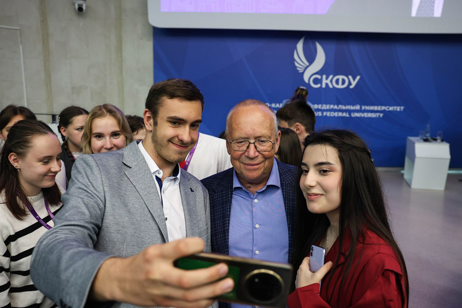 Юрий Вяземский в СКФУ: о телевидении, литературе и образовании