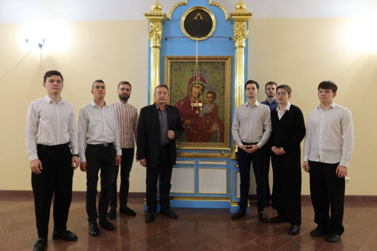 Вера как аспект современной российской идентичности .jpg