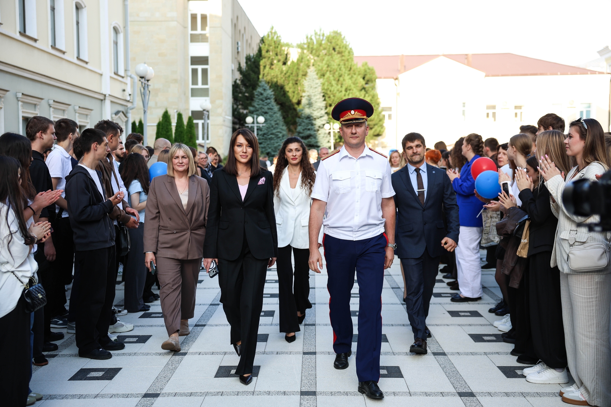 novyy-uchebnyy-god-v-skfu-prazdnik-kotoryy-obedinyaet-i-vdokhnovlyaet (2).jpg