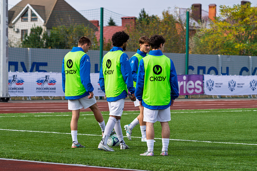 v-skfu-vpervye-proshyel-domashniy-tur-natsionalnoy-studencheskoy-futbolnoy-ligi (3).jpg