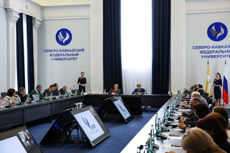 Реализацию стратегических проектов по развитию Северного Кавказа обсудили на Учёном совете СКФУ 01 (1).jpg