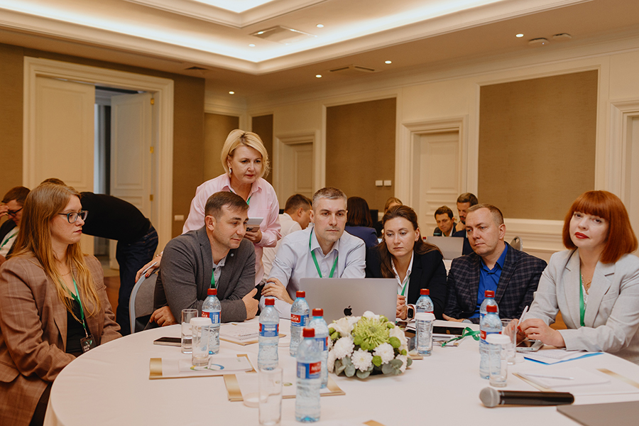 delegatsiya-skfu-predstavila-podkhody-k-razvitiyu-obrazovaniya-na-konferentsii-v-sochi (1).jpg