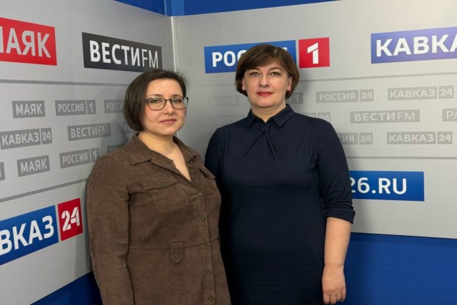 ehksperty-skfu-rasskazali-o-roli-diplomatii-v-sovremennom-mire-ncfu-ru-01 (1).jpg