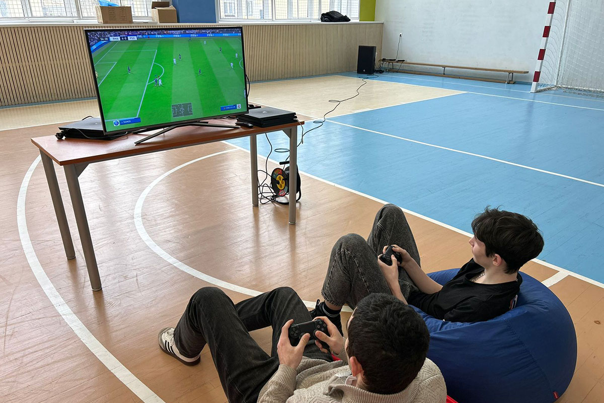 prazdnik-tvorchestva-i-sporta-studenty-skfu-stali-uchastnikami-tryohdnevnogo-festivalya-ncfu-ru-01 (3).jpg