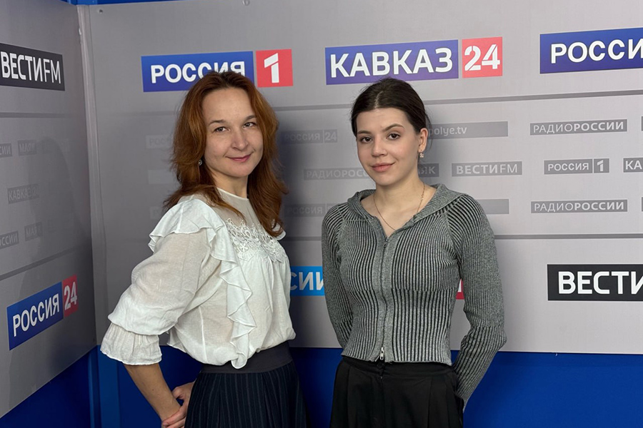 godovshchina-referenduma-istorik-skfu-napomnil-o-znachenii-vossoedineniya-kryma-s-rossiej-ncfu-ru-01 (1).jpg