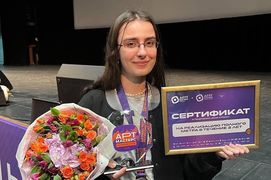 komanda-s-uchastiem-studentki-skfu-pobedila-v-chempionate-artmasters (2).jpg