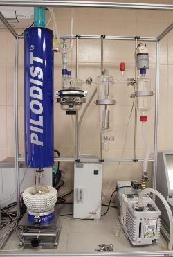 1541589759_dlya-opredeleniya-frakcionnogo-sostava-nefti-i-nefteproduktov-pod-vakuumom.jpg_957207722.jpg