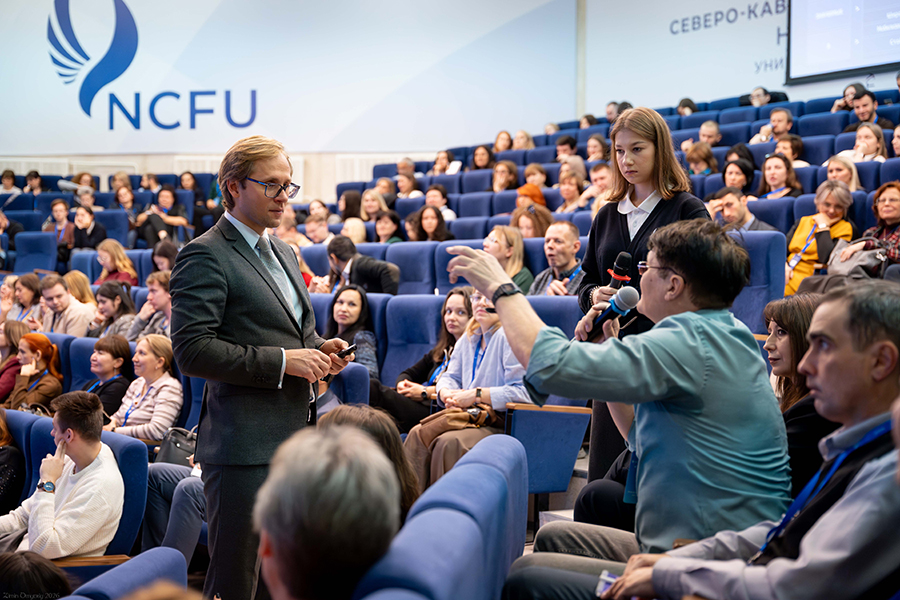 forum-provodniki-smyslov-dnk-rossii-obedinil-prepodavateley-vuzov-skfo (2).jpg