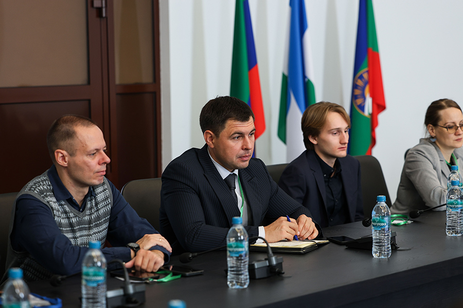 v-stavropole-startovala-xxvii-vserossiyskaya-shkola-molodykh-uchyenykh-yuristov (1).jpg