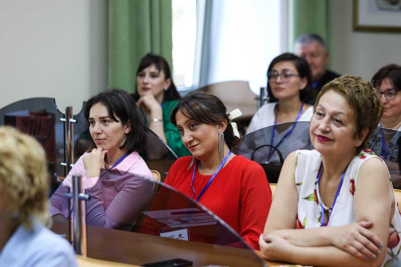 skfu-zapuskaet-mezhdunarodnuyu-letnyuyu-shkolu-dlya-studentov-i-prepodavateley-iz-gruzii (2).jpg