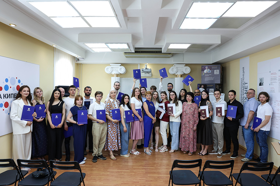 v-skfu-sostoyalsya-vypusk-molodykh-uchyenykh-2026 (3).jpg v-skfu-sostoyalsya-vypusk-molodykh-uchyenykh-2026 (3).jpg