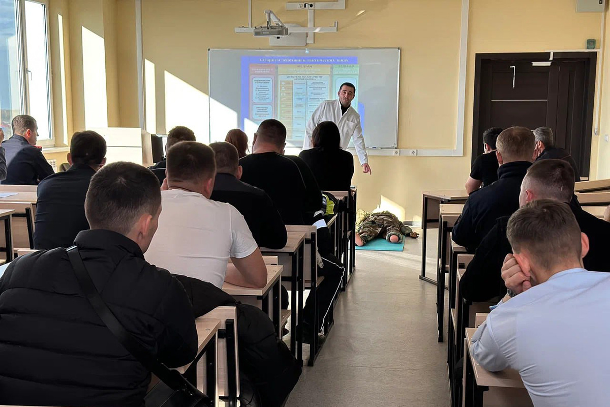 oficery_mvd_prohodyat_kurs_takticheskoj_mediciny_v_skfu_ncfu_ru_01-_4_.jpg