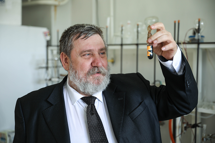 ekspert-skfu-voshel-v-redkollegiyu-vedushchego-khimicheskogo-zhurnala-ncfu_-ru.jpg