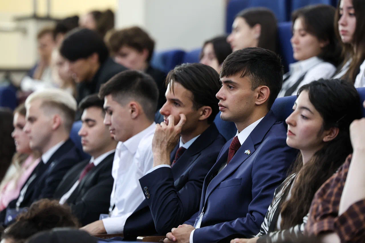 na-baze-skfu-proshel-mezhdunarodnyy-molodezhnyy-forum-s-uchastiem-lektorov-obshchestva-znanie (1).jpg na-baze-skfu-proshel-mezhdunarodnyy-molodezhnyy-forum-s-uchastiem-lektorov-obshchestva-znanie (1).jpg