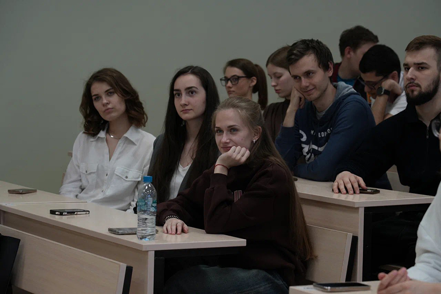 Работа и труд в СКФУ провели для студентов встречу по трудоустройству (2).jpg Работа и труд в СКФУ провели для студентов встречу по трудоустройству (2).jpg