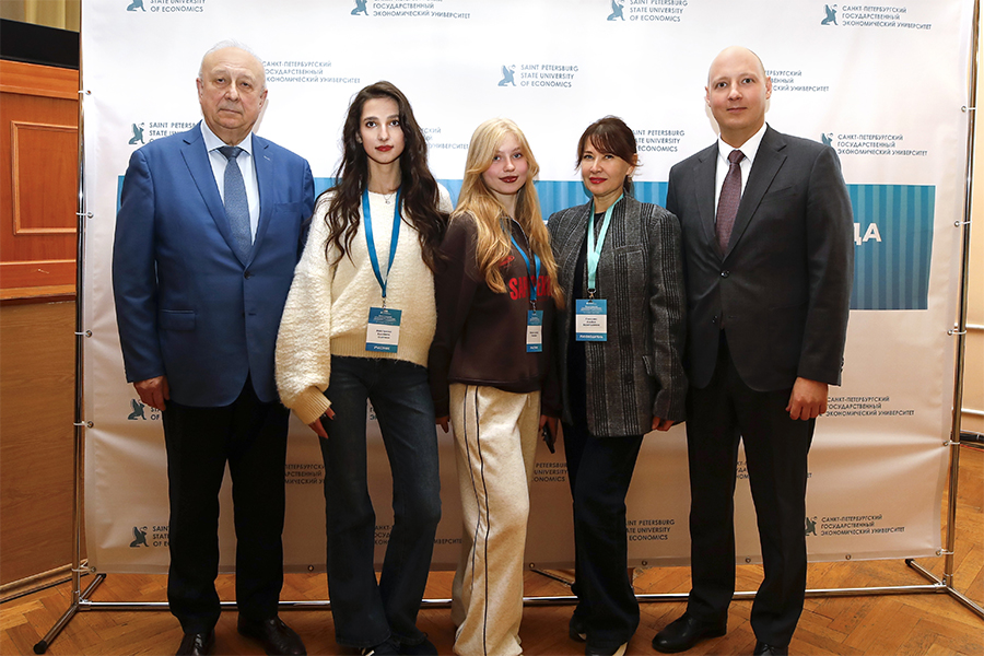 studenty-ieu-skfu-stali-prizyerami-mezhdunarodnoy-olimpiady-spbgeu (2).jpg