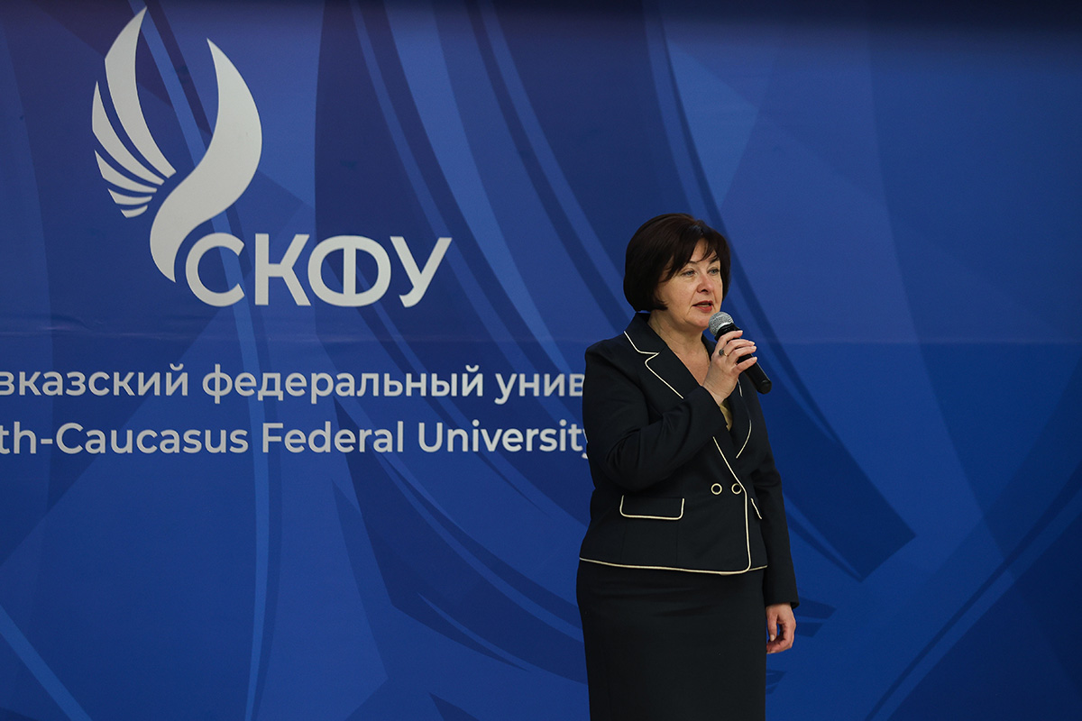 k-finansam-s-umom-v-skfu-prohodit-tradicionnaya-nedelya-finansovoj-gramotnosti-ncfu-ru-01 (2).jpg