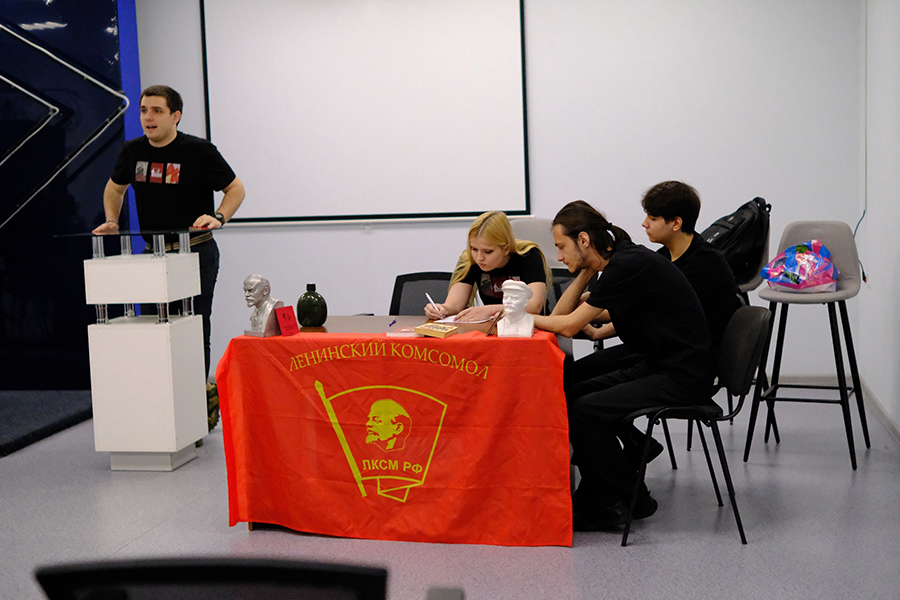 klub-debatov-skfu-provel-molodezhnyy-turnir-kubok-yuzhnogo-korolevstva (2).jpg