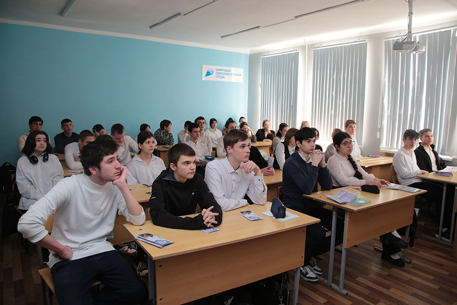 studencheskij-desant-skfu-prodolzhaet-svoyu-rabotu-ncfu-ru-01.jpg