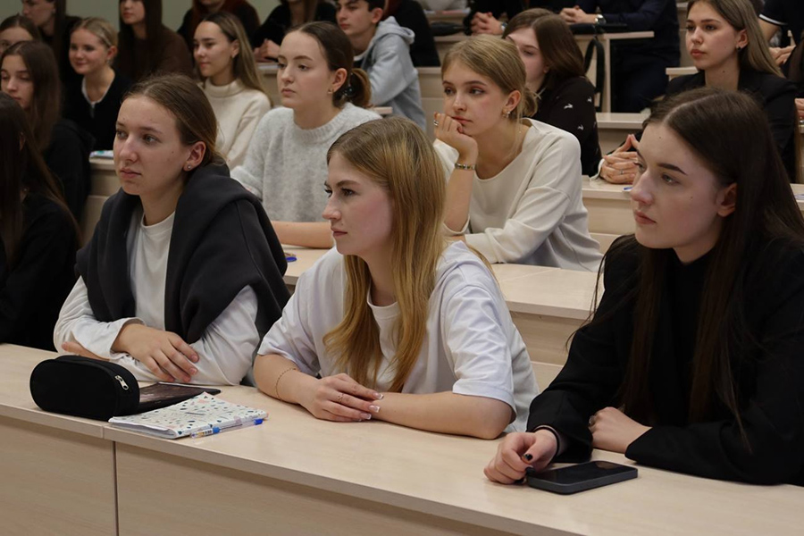 Религиозные традиции и семейные ценности.jpg Религиозные традиции и семейные ценности.jpg