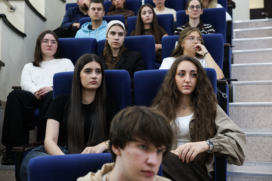 v-skfu-proshel-proekt-rossiya-i-kitay-kapital-budushchego (2).jpg v-skfu-proshel-proekt-rossiya-i-kitay-kapital-budushchego (2).jpg
