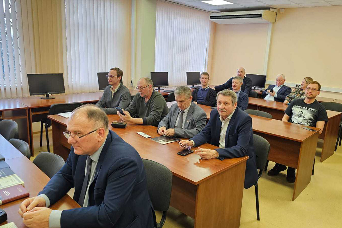 skfu-otmechaet-vsemirnyj-den-radio-ncfu-ru-01 (2).jpg