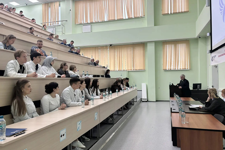 v-skfu-startoval-iii-mezhdunarodnyy-kongress-po-psikhofiziologii-i-psikhoneyroendokrinologii.jpg v-skfu-startoval-iii-mezhdunarodnyy-kongress-po-psikhofiziologii-i-psikhoneyroendokrinologii.jpg