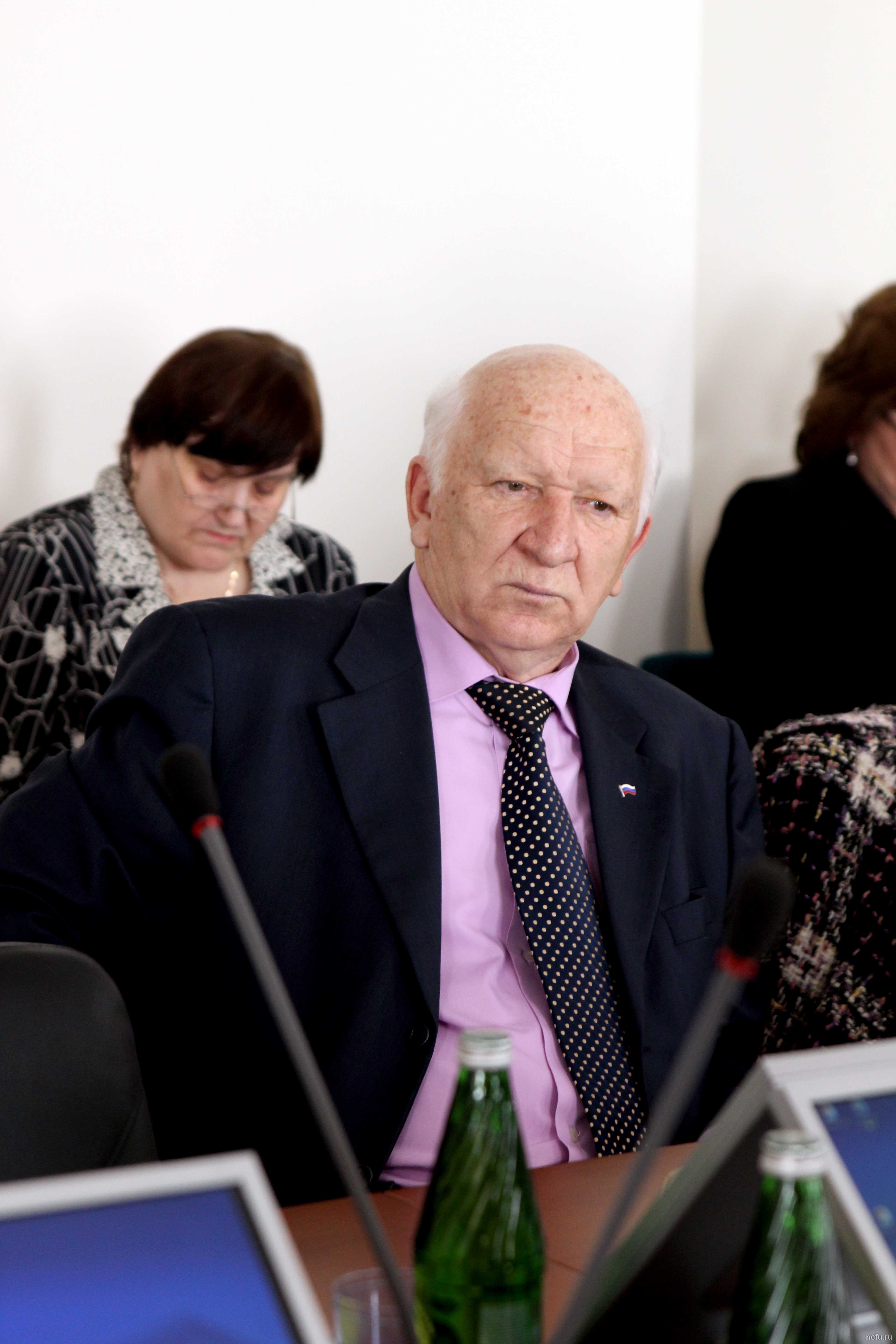 Чем государство богатеет