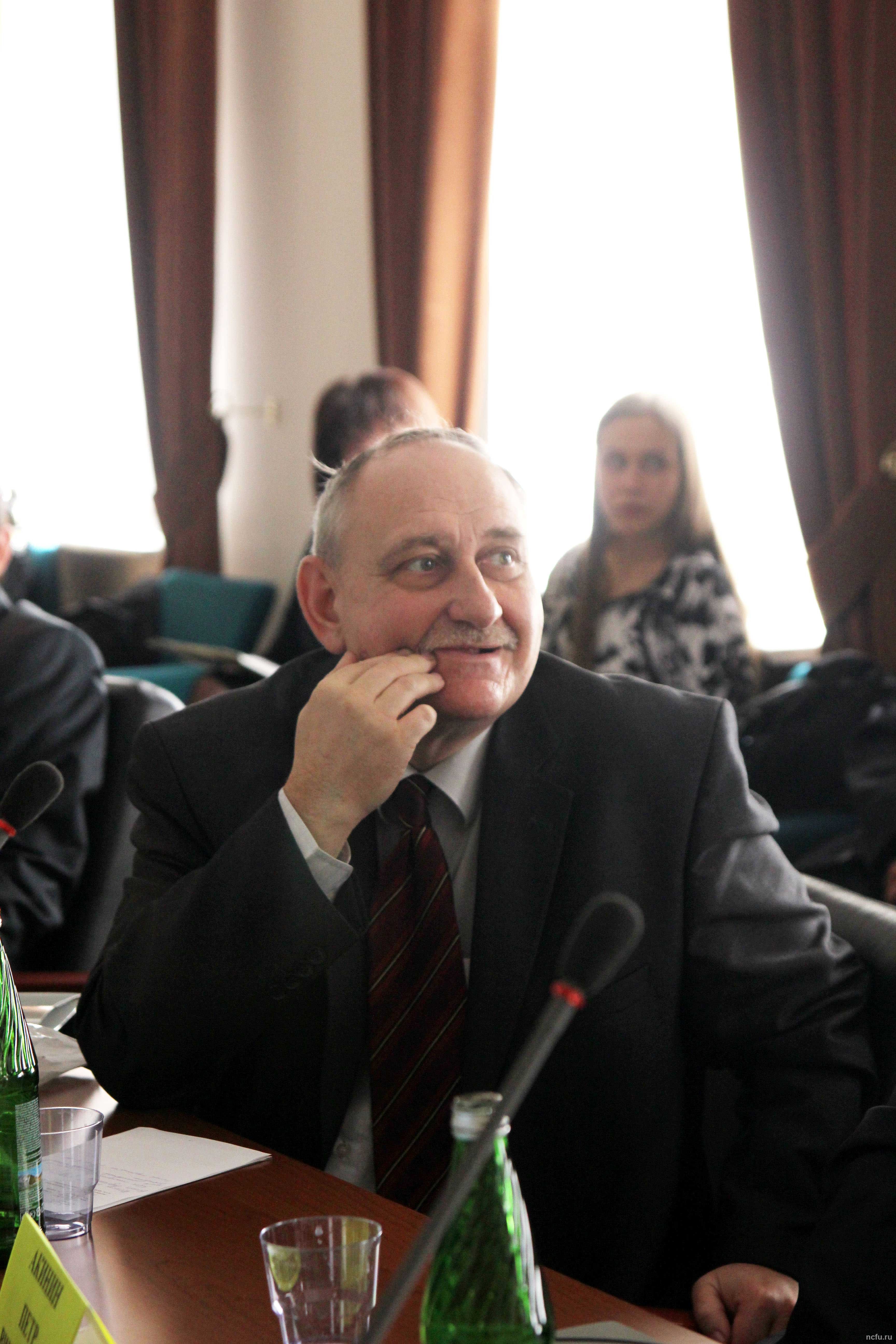 Чем государство богатеет