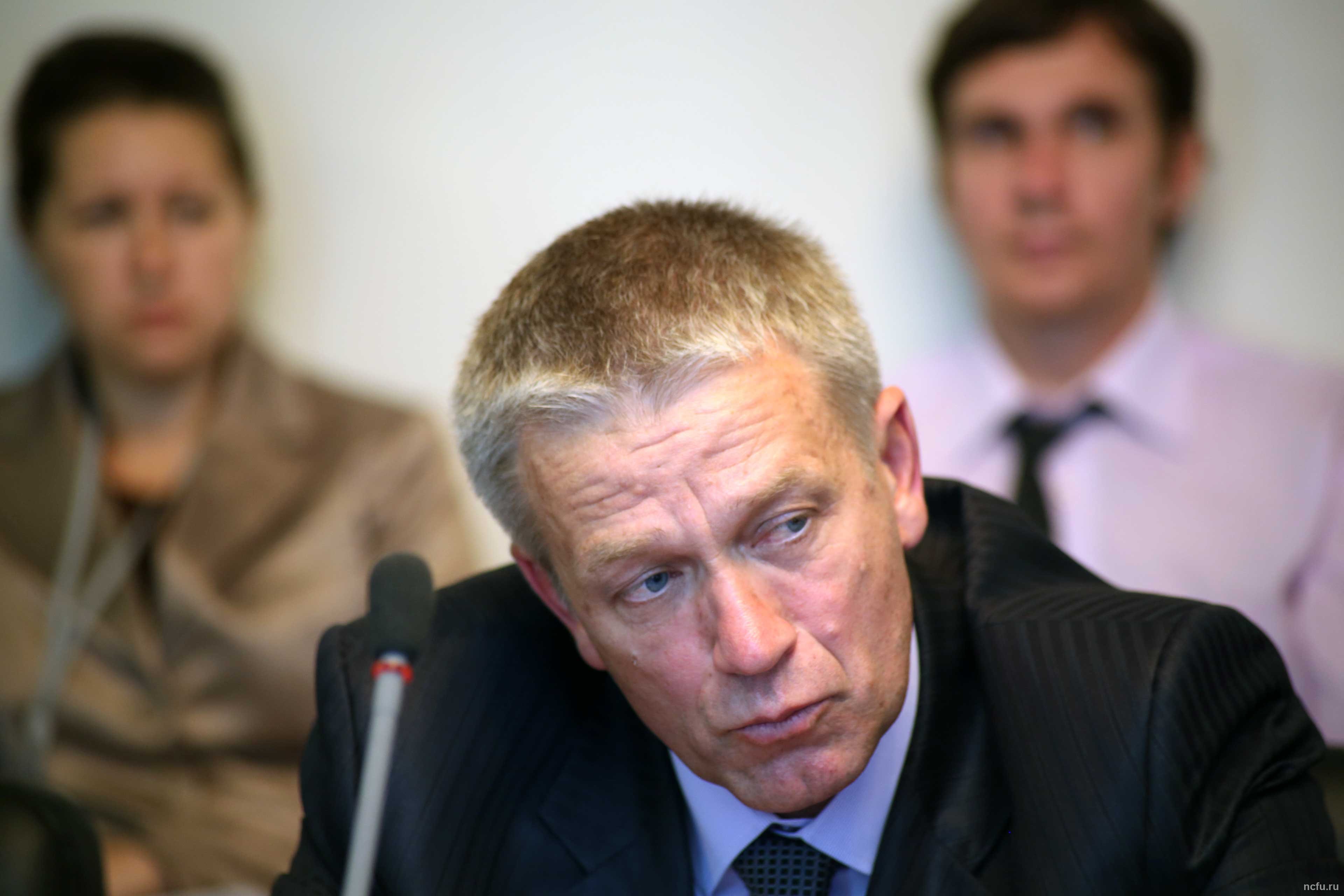 Граница не разделяет, а связывает