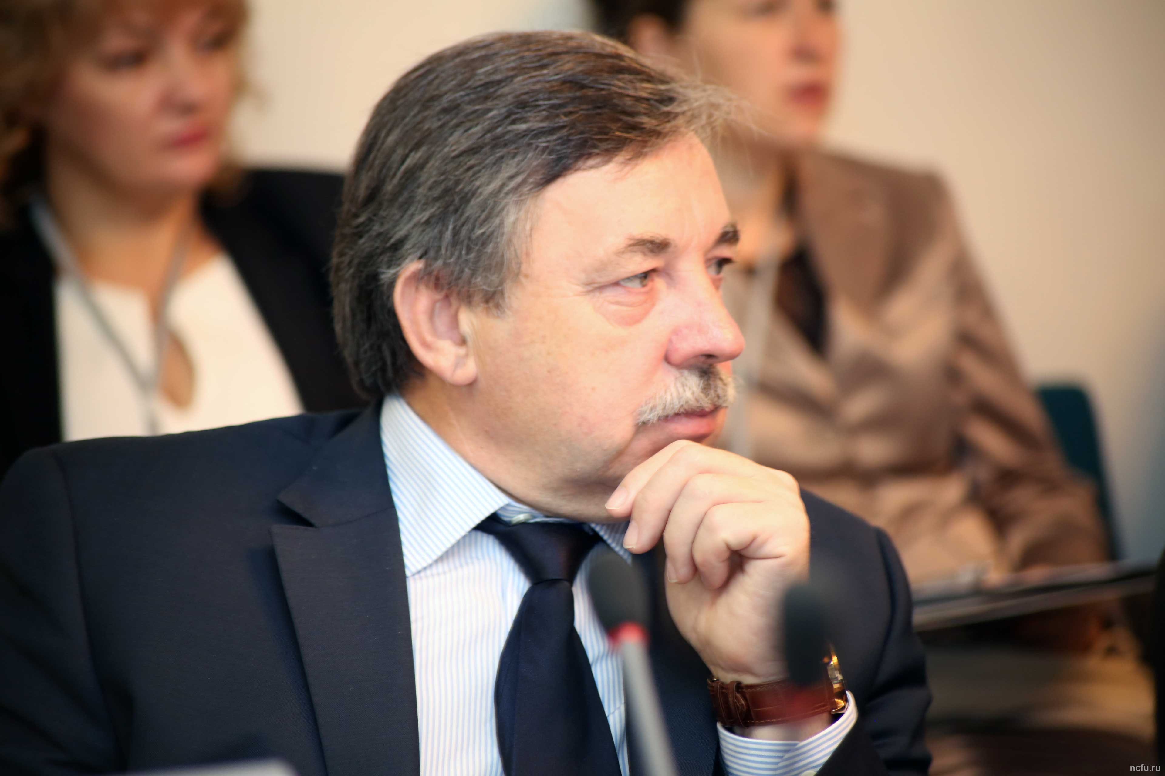 Граница не разделяет, а связывает