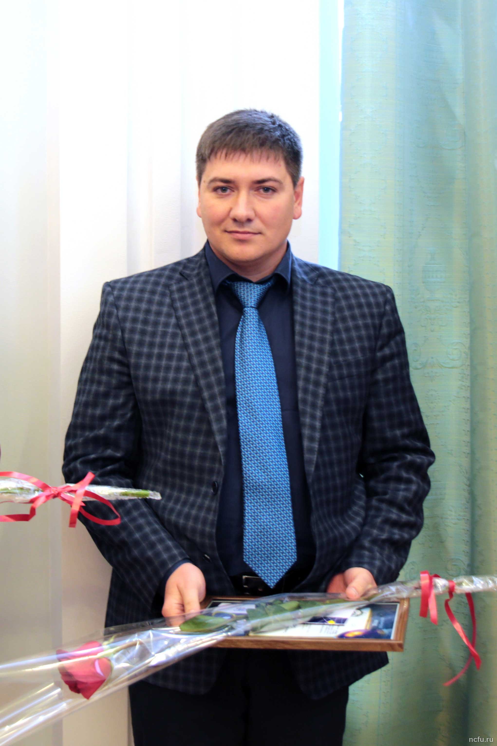 На заседании Ученого совета СКФУ вручили заслуженные награды