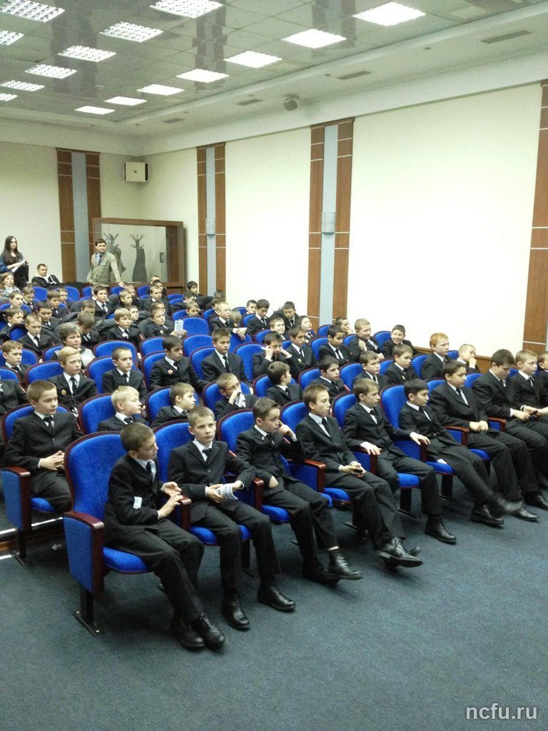 Ставропольские кадеты познакомились с роботами СКФУ