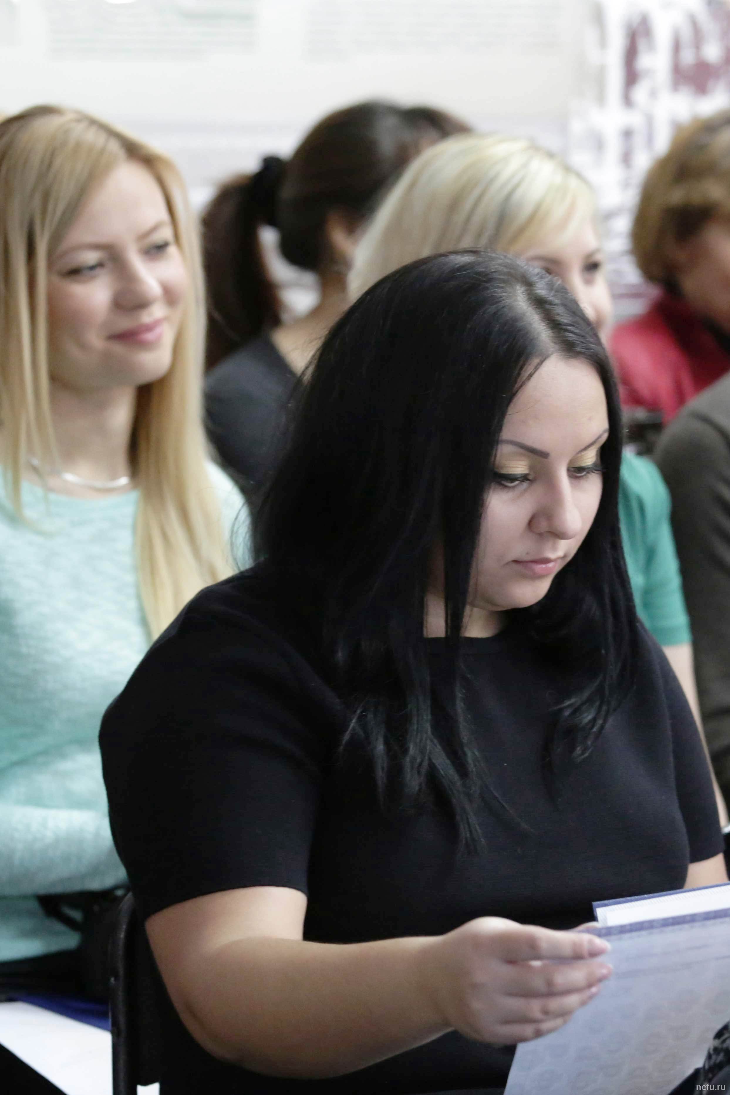 Выпускники - культурологи и библиотекари получили дипломы