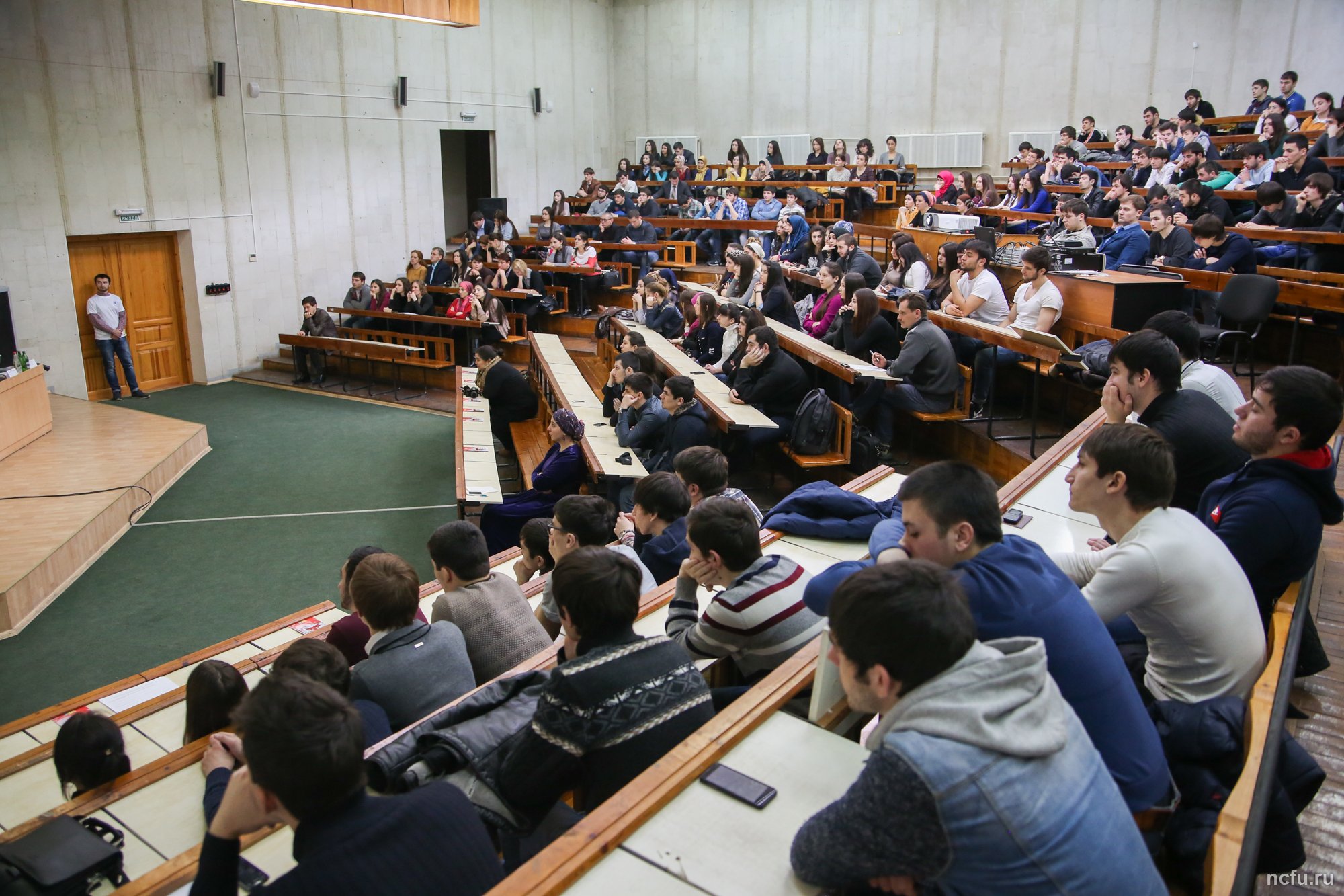В СКФУ проходят встречи руководства со студентами