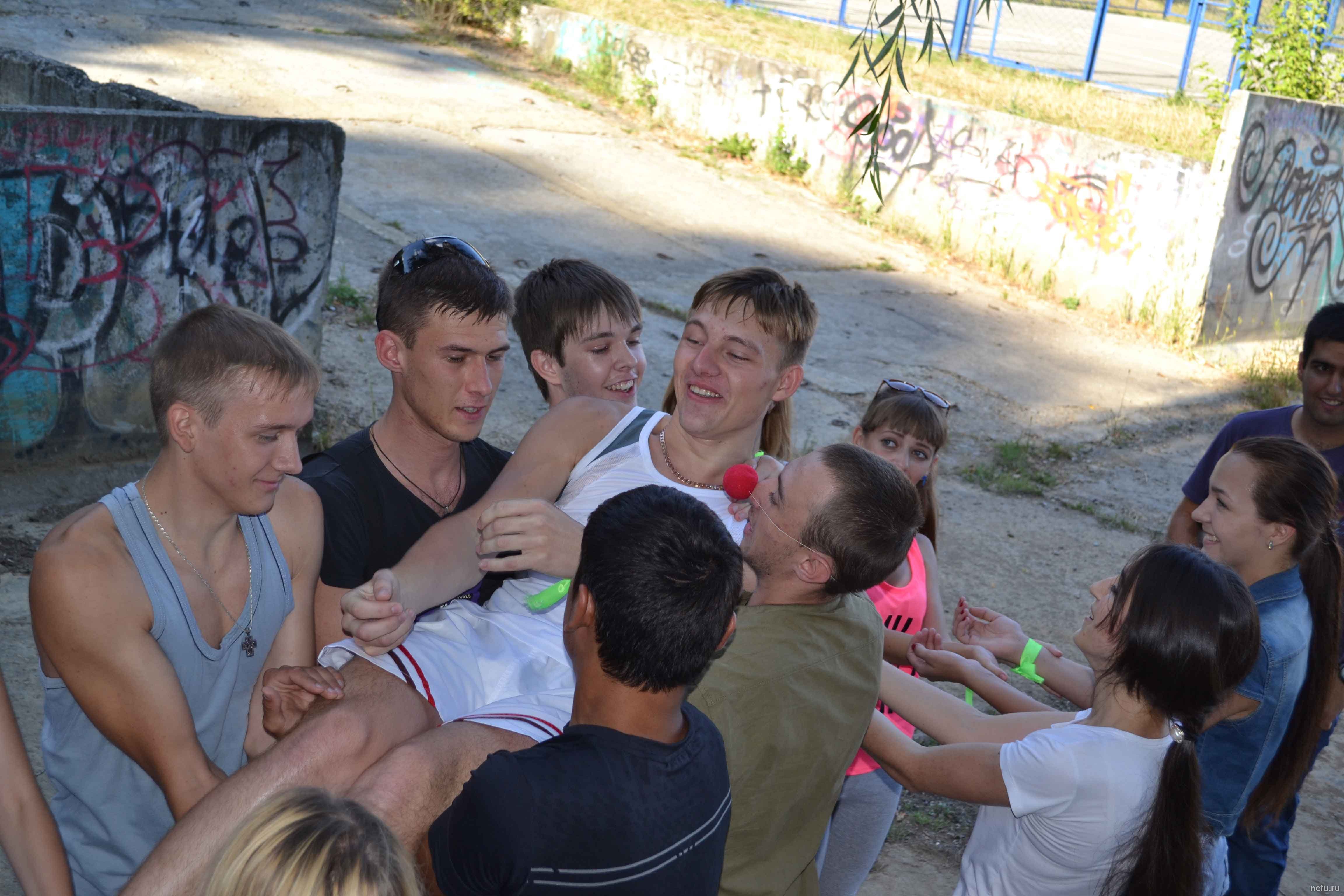 Первокурсники ИЖС прошли школу молодого бойца