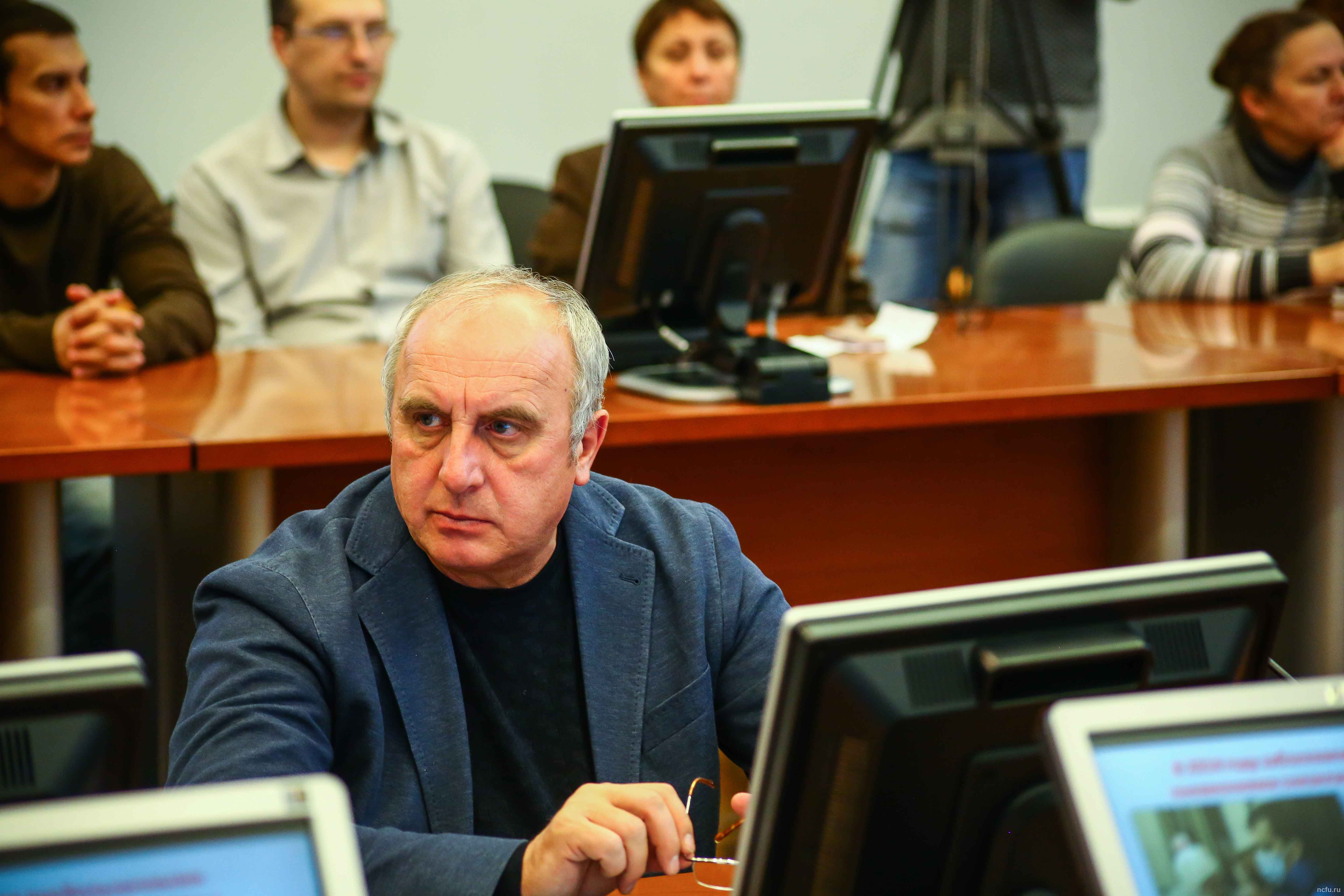 Помощник председателя Правительства РФ Геннадий Онищенко выступил перед учеными и студентами СКФУ