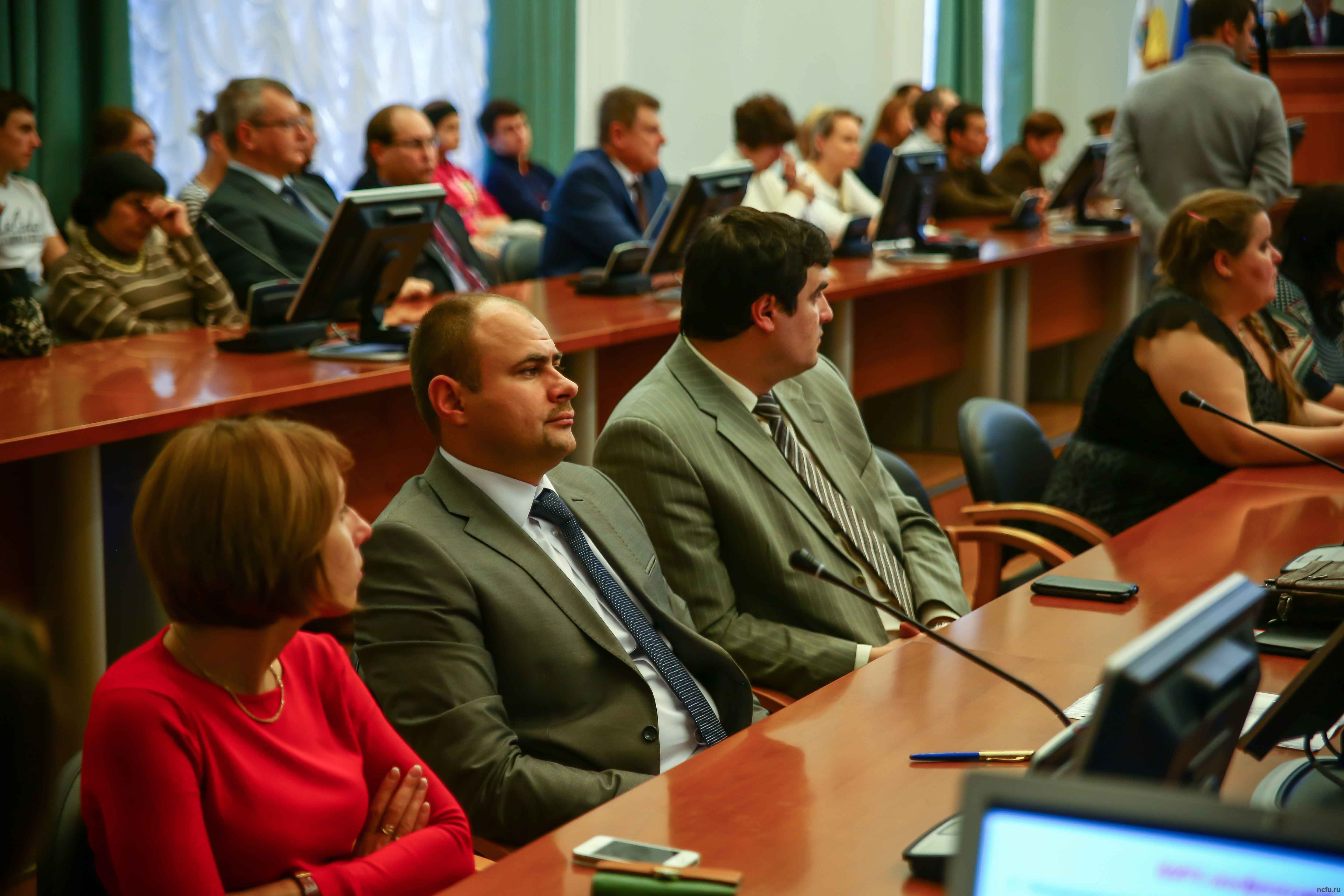 Помощник председателя Правительства РФ Геннадий Онищенко выступил перед учеными и студентами СКФУ