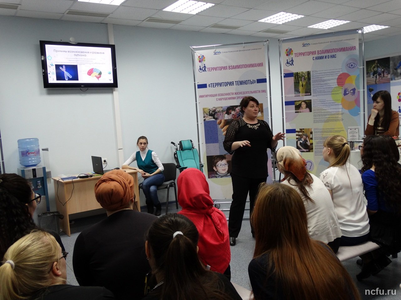 Студенты и преподаватели СКФУ провели информационную акцию