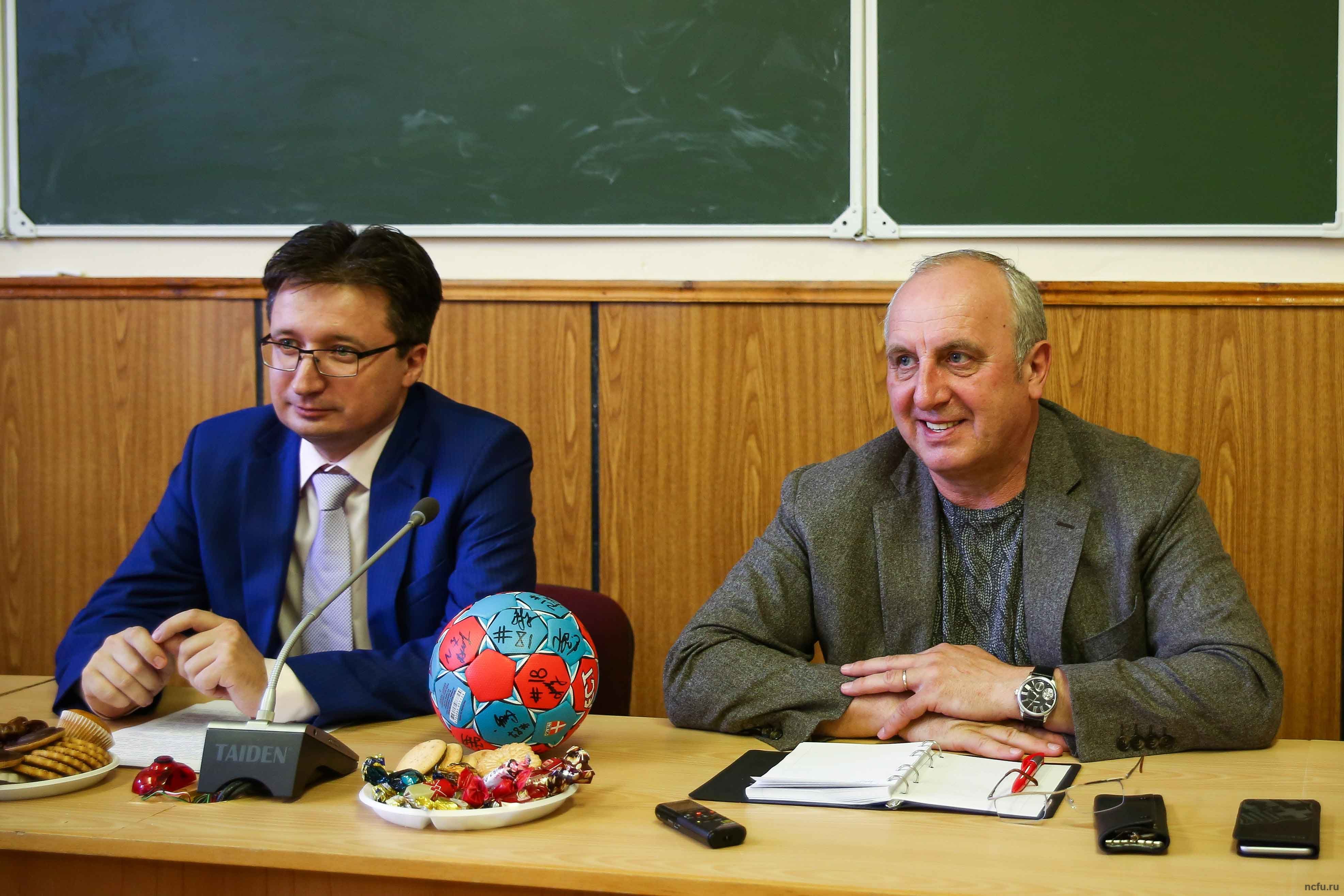 Руководство СКФУ обсудило дальнейшие планы с лучшими студентами вуза