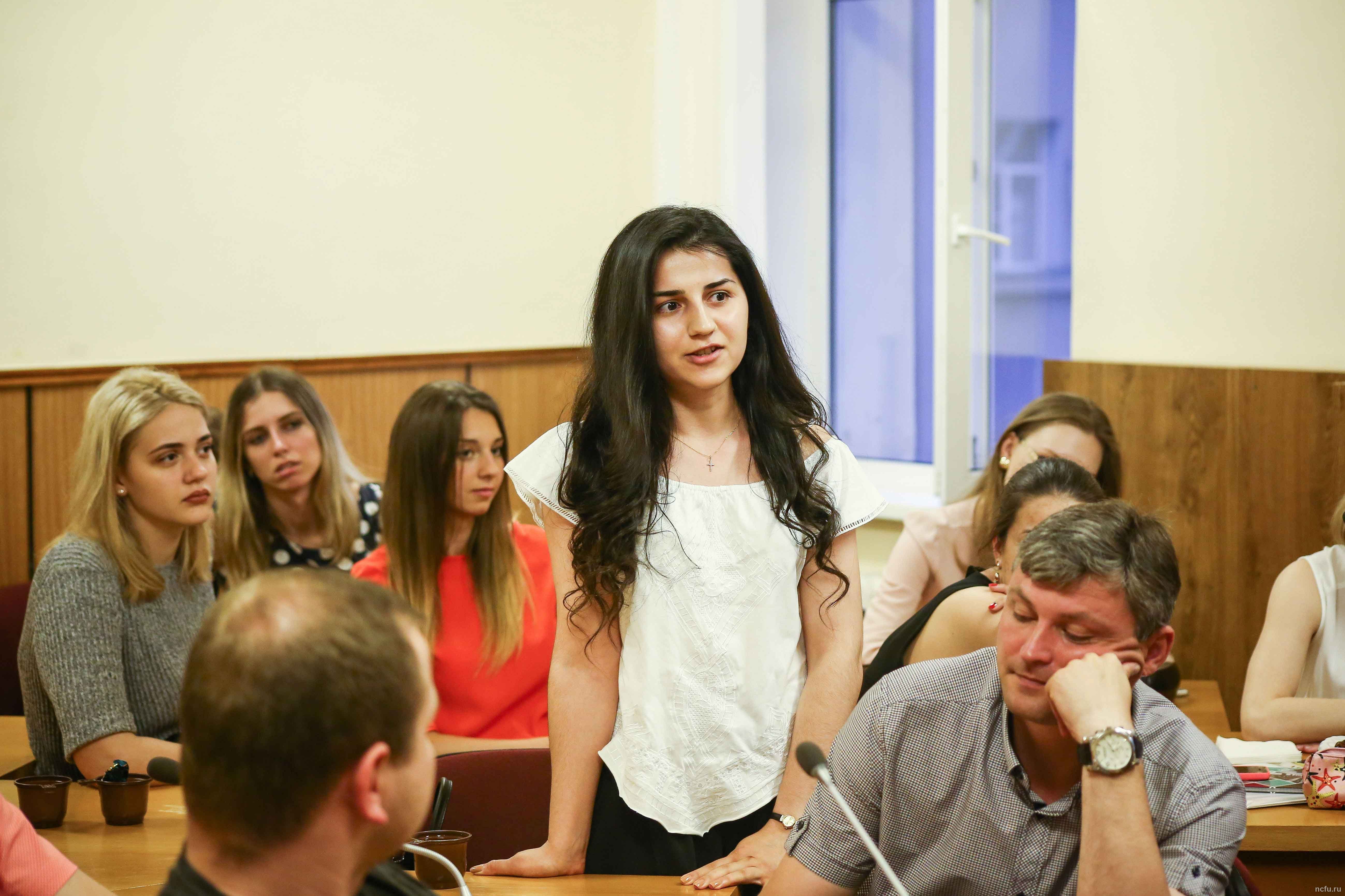 Руководство СКФУ обсудило дальнейшие планы с лучшими студентами вуза