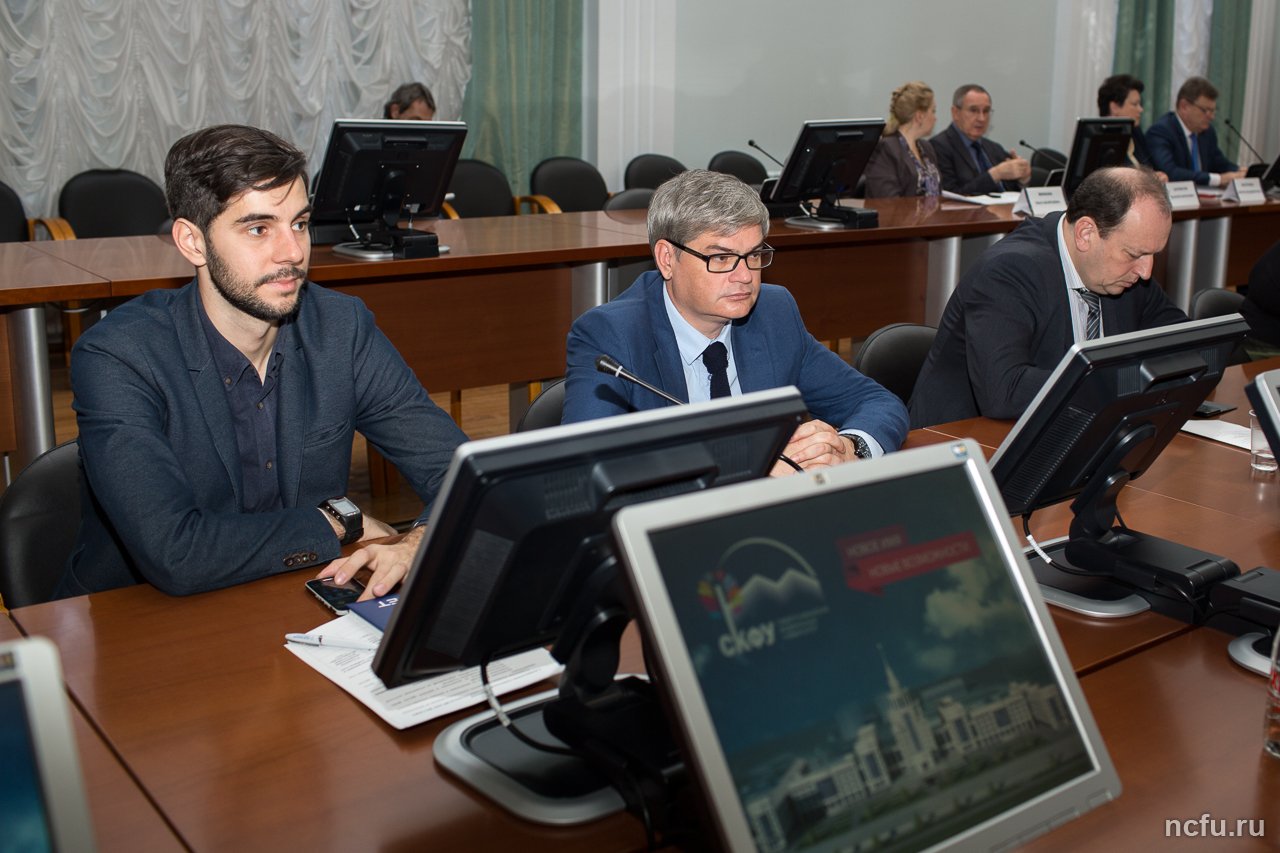 Началась общественно-профессиональная аккредитация образовательных программ ГИ и ИОиСН СКФУ