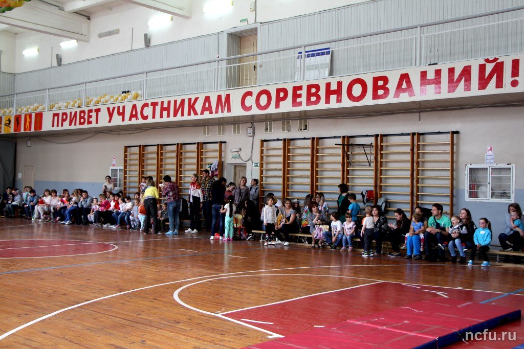 СКФУ отметил День защиты детей чемпионатом по бегу в ползунках