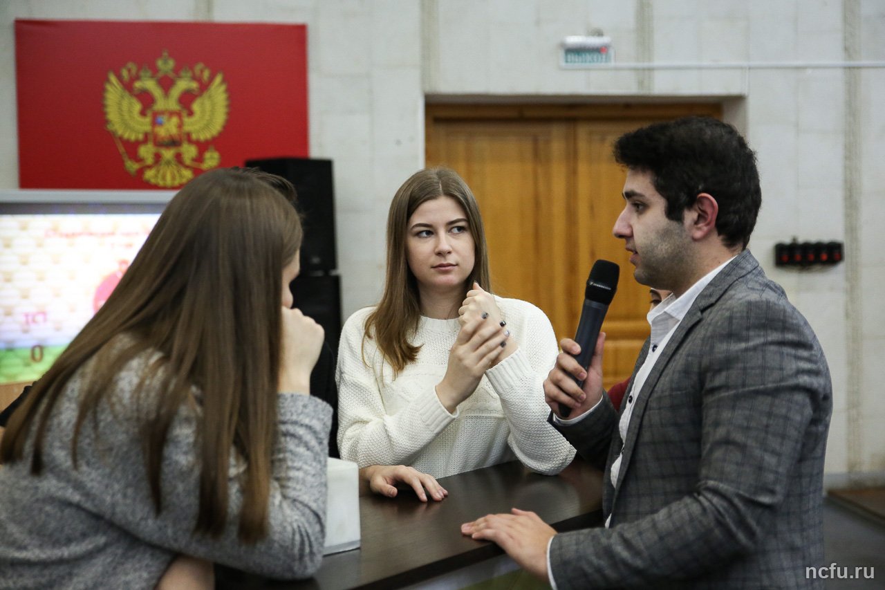 Борьба за кубок победителя в игре «Я знаю» продолжается